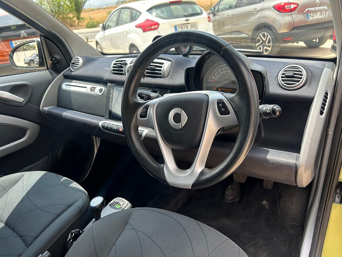 SMART FORTWO 1.0 PASSION MHD AUTO SPANISH RHD IN SPAIN 62000 MILES SUPERB 2010